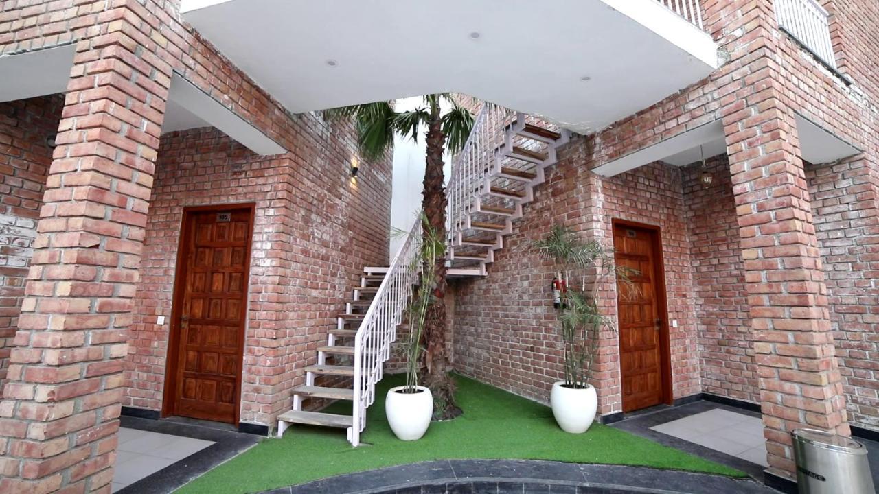 Raja Ji Hotels & Restaurant Jind Esterno foto